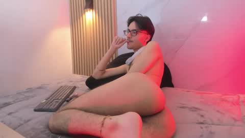 dayros online show from December 2025 03:48:01 AM