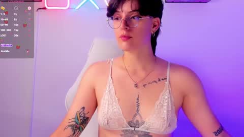 Snapshot of im_jadee_0 chatting on March 2025 09:18:02 AM im_jadee_0 online show from March 2025 09:18:02 AM