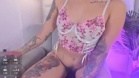 Kazumi online show from November 2025 02:28:02 PM