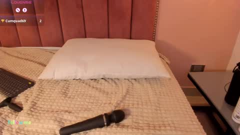 im_lisacb online show from November 2025 04:01:02 AM