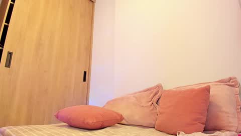 Snapshot of im_lunita chatting on January 2025 12:06:02 AM Luna online show from January 2025 12:06:02 AM