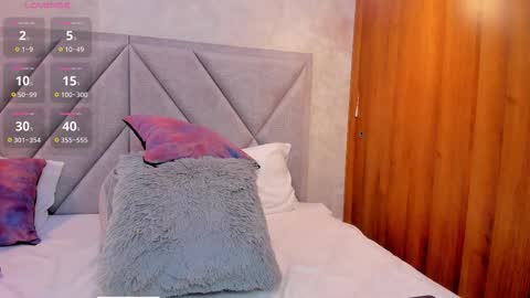 Snapshot of im_manu chatting on November 2025 12:18:01 PM Manu online show from November 2025 12:18:01 PM