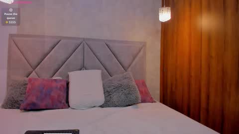 Snapshot of im_manu chatting on December 2025 11:16:02 AM Manu online show from December 2025 11:16:02 AM