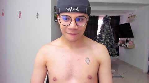 Snapshot of im_marco chatting on November 2025 08:55:01 PM Marco online show from November 2025 08:55:01 PM