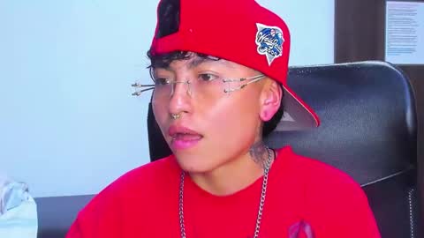 Snapshot of im_mathias chatting on February 2026 01:45:01 AM mathias online show from February 2026 01:45:01 AM