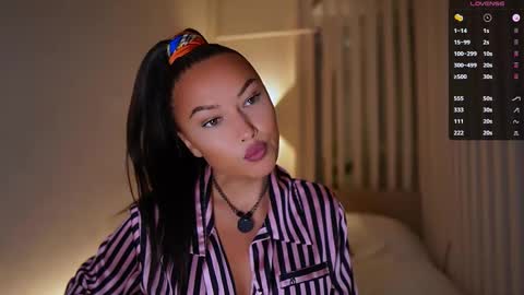 Milla online show from November 2025 04:06:01 PM