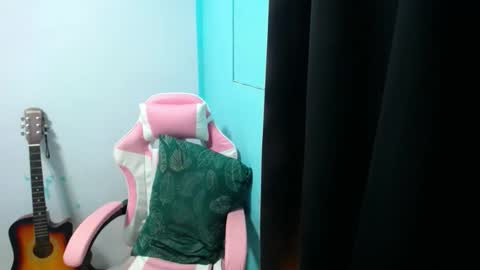 Ms. M online show from September 2025 08:19:01 PM