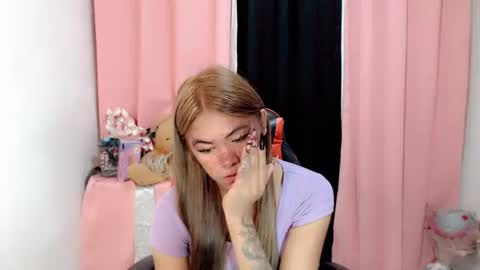 im_yourfairyannaxx online show from December 2025 03:02:01 AM