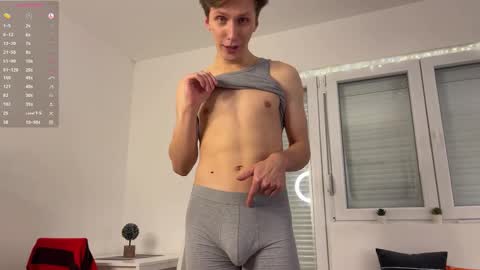 Adrian online show from December 2025 07:10:01 PM