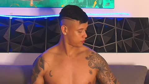 imconor online show from February 2025 10:13:01 PM