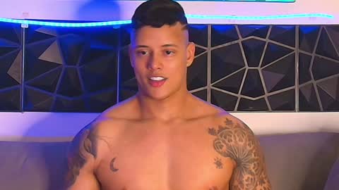 imconor online show from February 2025 10:21:02 PM