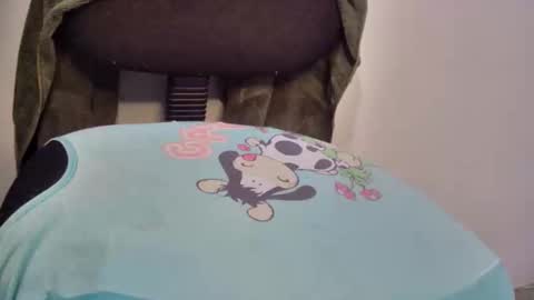 Snapshot of imdirtymilf chatting on February 2026 09:11:01 PM mia latina online show from February 2026 09:11:01 PM
