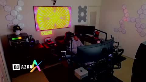 Snapshot of imdjazra chatting on December 2024 04:36:02 PM DJ Azra online show from December 2024 04:36:02 PM