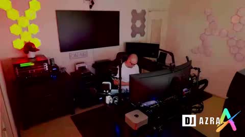 Snapshot of imdjazra chatting on December 2024 03:59:02 PM DJ Azra online show from December 2024 03:59:02 PM