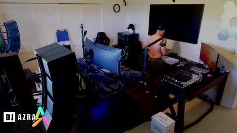 Snapshot of imdjazra chatting on February 2025 08:42:01 PM DJ Azra online show from February 2025 08:42:01 PM