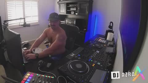 Snapshot of imdjazra chatting on October 2025 10:20:02 PM DJ Azra online show from October 2025 10:20:02 PM