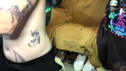 JJ online show from November 2025 03:01:02 AM