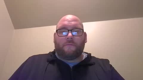 Tom online show from November 2025 05:00:02 AM