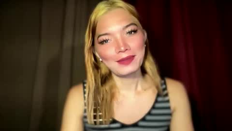 Snapshot of imjustasluttyintownxxx chatting on February 2026 06:10:02 AM Mika online show from February 2026 06:10:02 AM