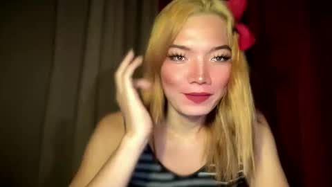 Snapshot of imjustasluttyintownxxx chatting on February 2026 06:59:02 AM Mika online show from February 2026 06:59:02 AM