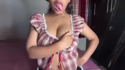 Snapshot of imlovelyrose chatting on June 2026 10:39:02 AM ROSE online show from June 2026 10:39:02 AM