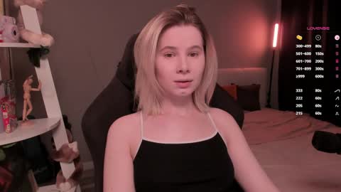 Snapshot of imnotmia chatting on May 2026 09:58:01 AM Mia online show from May 2026 09:58:01 AM