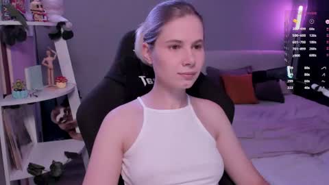 Snapshot of imnotmia chatting on August 2026 10:17:01 AM Mia online show from August 2026 10:17:01 AM