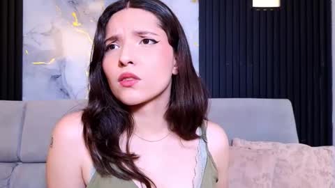 Karen  online show from December 2025 08:07:02 PM