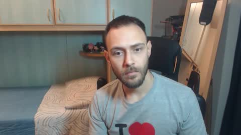 Simo online show from November 2025 04:18:01 PM