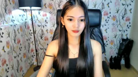 Snapshot of imyourlegalbaby chatting on January 2025 05:56:01 AM Aki online show from January 2025 05:56:01 AM