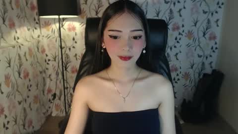 Snapshot of imyourlegalbaby chatting on February 2025 04:31:01 AM Aki online show from February 2025 04:31:01 AM