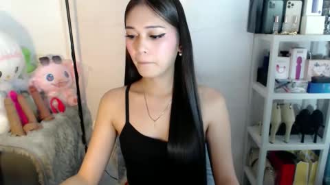 Snapshot of imyourlegalbaby chatting on April 2026 09:40:02 AM Aki online show from April 2026 09:40:02 AM