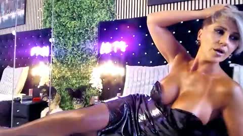 inanna_ishtar1 online show from September 2025 09:23:02 AM