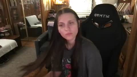 Snapshot of incognitoqueen chatting on June 2026 05:34:01 AM Carter online show from June 2026 05:34:01 AM