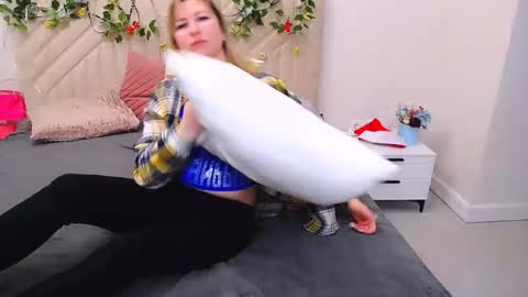 incredible_ariela online show from January 2026 05:33:02 AM