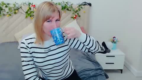 incredible_ariela online show from March 2026 08:11:02 AM