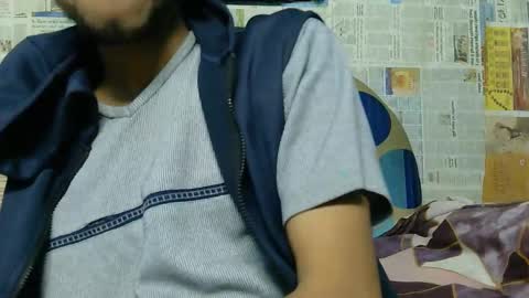 Snapshot of indian_bengali_boy chatting on February 2026 04:11:01 AM Suman Leo online show from February 2026 04:11:01 AM