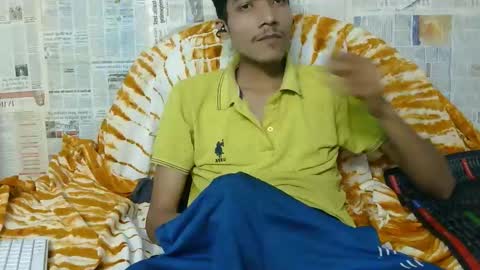 Snapshot of indian_bengali_boy chatting on February 2026 09:50:01 AM Suman Leo online show from February 2026 09:50:01 AM