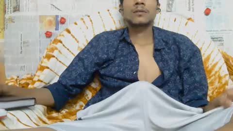 Snapshot of indian_bengali_boy chatting on March 2026 07:49:02 PM Suman Leo online show from March 2026 07:49:02 PM