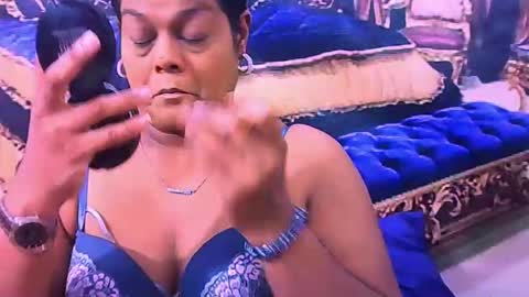 Snapshot of indiancherrypie chatting on February 2026 06:01:01 AM indiancherrypie online show from February 2026 06:01:01 AM