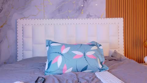 LITTLE AINHOA  online show from March 2026 07:36:02 PM