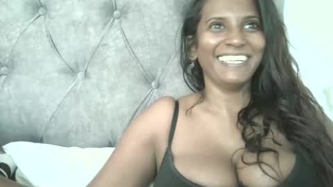 priya online show from September 2025 07:13:02 AM