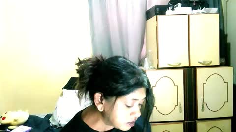 indianpleasures21 online show from May 2026 12:20:01 PM