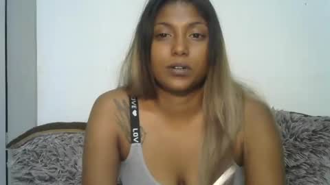 indianqtpie6 online show from February 2026 06:26:01 PM