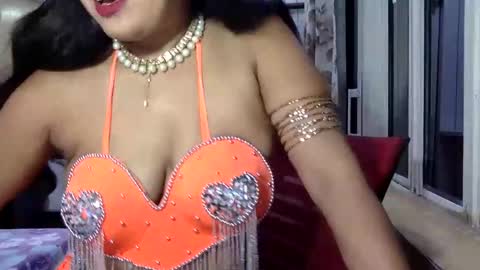 Radha online show from November 2025 07:23:02 PM