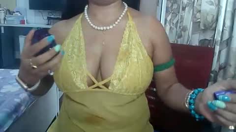 Snapshot of indianrads9 chatting on June 2026 08:01:02 AM Radha online show from June 2026 08:01:02 AM