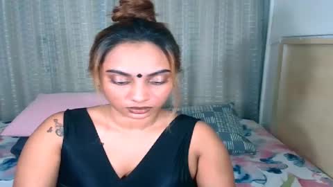 goddess online show from November 2025 05:52:01 PM