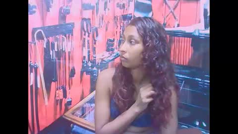 indiansexybutt4u2luv online show from January 2026 06:50:02 AM