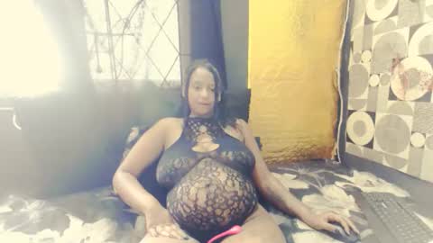 Snapshot of indiantina01 chatting on February 2026 08:10:01 AM tina online show from February 2026 08:10:01 AM