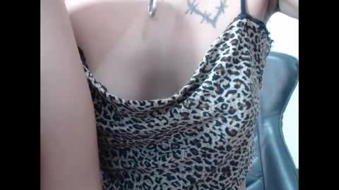 Snapshot of indiazinhabdz chatting on December 2025 11:08:02 AM Indiazinha online show from December 2025 11:08:02 AM